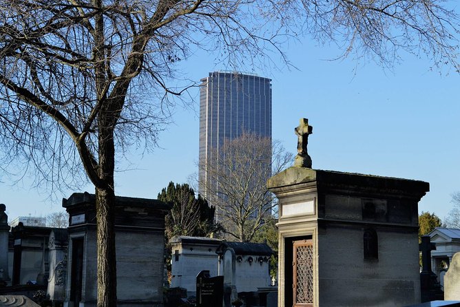 Private Montparnasse District 2-Hour Guided Tour in Paris - Product Code: 13405P18