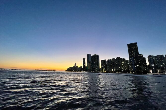 Private Moon-Watch Boat Cruise in Fort Lauderdale - Meeting and Pickup