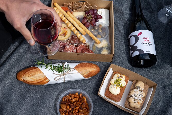 Private Mornington Farm Picnic for Two Adults - Farm Picnic Experience