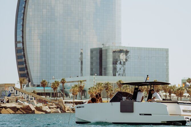 Private Motor Boat Experience in Barcelona - An In-Depth Look at the Private Motor Boat Experience in Barcelona
