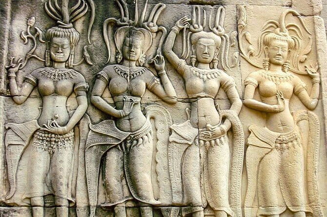 Private Multi Day Tour of Phnom Penh - Floating Villages and Water-Based Life