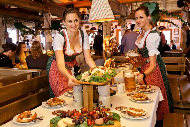 Private Munich Old Town & Oktoberfest-Tour Incl Table Res., 3-Course-Menu & Beer - Booking Information