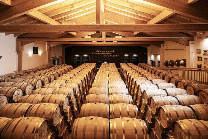 Private Munich Whiskey Distillery-Tour and 3-Course Menu - Beverage Selection