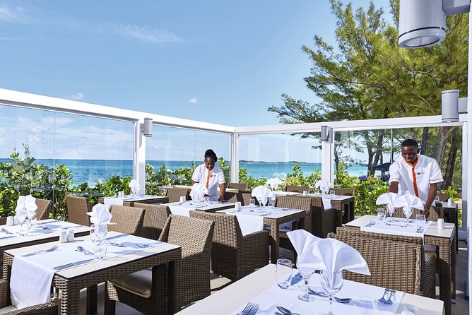 Private Nassau Round-Trip Airport Transfers  - New Providence Island - Door-To-Door Car Service