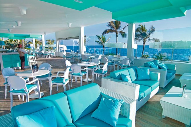 Private Nassau Round-Trip Airport Transfers  - New Providence Island - Confirmation and Accessibility Information