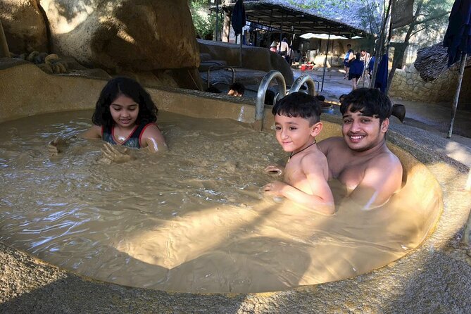 Private Nhatrang City Tour and Mud Bath I-Resort With Lunch - Lunch at I-Resort