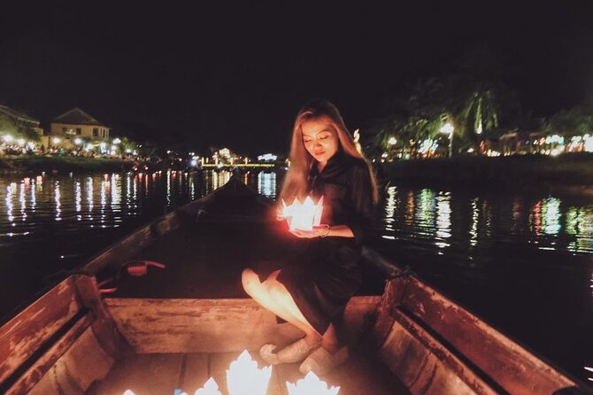 Private Night Boat Trip and Floating Lantern on Hoi An River - Reviews
