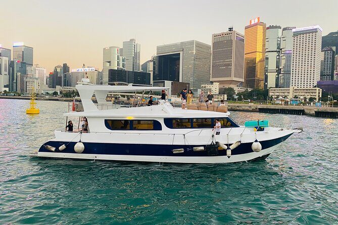 Private Night Harbour Boat Cruise in Hong Kong (15 people max) - Good To Know