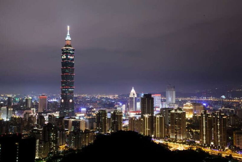 Private Night Tour: Taipei City Highlights - Detailed Breakdown of the Itinerary