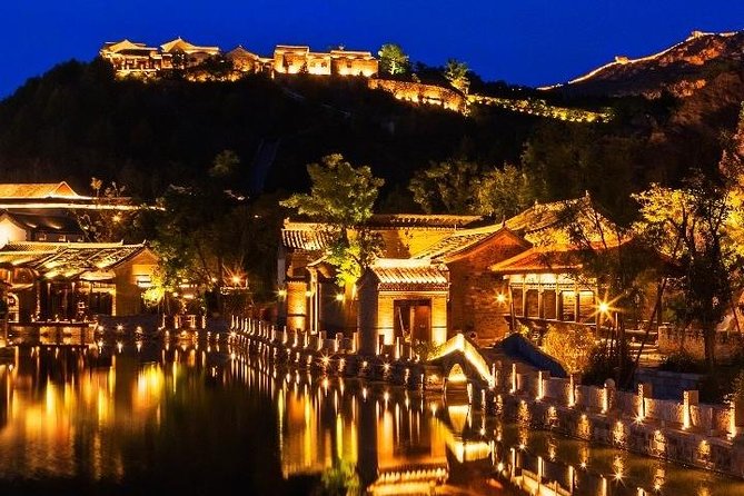 Private Night Tour to Gubei Water Town and Simatai Great Wall With Cable Car - What to Expect