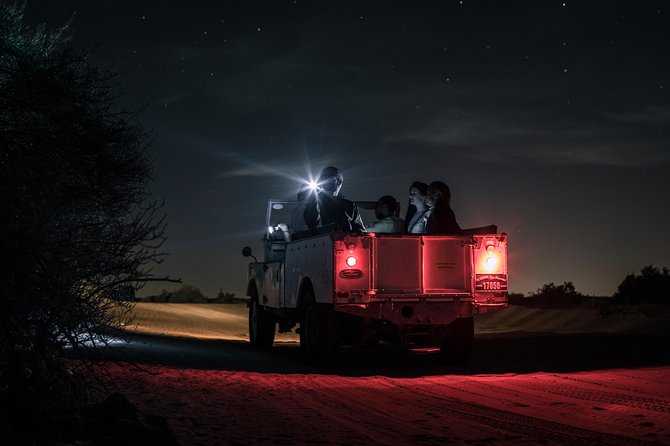 Private Night Vintage Land Rover Desert Safari & Astronomy With Dubai Transfers - Experience the Beauty of the Desert by Night
