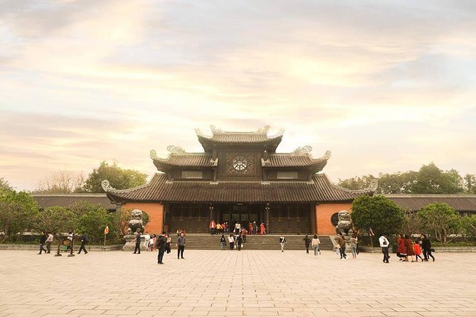 Private Ninh Binh Full Day Visiting Van Long Kenh Ga Depart From Hanoi Center - Kenh Ga Visit