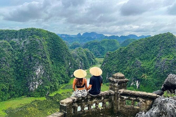 Private Ninh Binh Luxury Day Tour: Tam Coc Boating and Mua Cave - Luxury Transportation