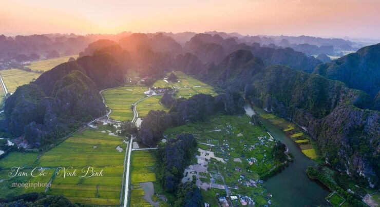 Private Ninh Binh Luxury Day Trip: Tam Coc, Mua Cave,Cycling - Itinerary Highlights