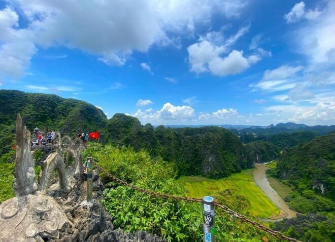 Private Ninh Binh Luxury Day Trip: Tam Coc, Mua Cave,Cycling - Exclusions