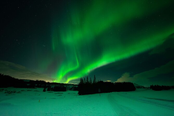 Private Northern Lights Tour - Champagne & Chocolates Aurora Hunt - Pricing and Inclusions