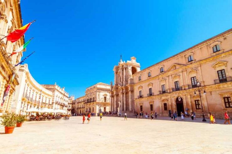 Private Noto & Marzamemi Tour With Seaside Seafood Lunch - Itinerary Highlights
