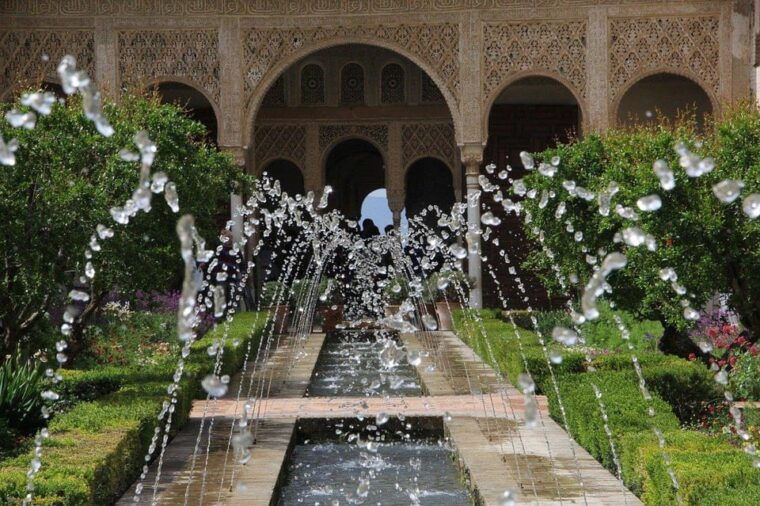 Private Official Guide Alhambra (Tickets Not Included) - Requirements and Recommendations
