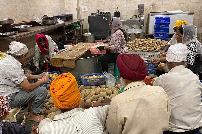 Private Old and New Delhi City Tour All Inclusive from Delhi - FAQ