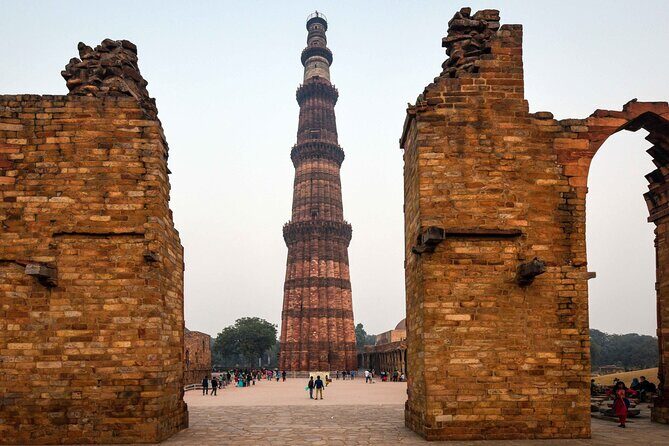 Private Old and New Delhi Full-Day Guided Tour - All Inclusive - Diving Into the Itinerary: What You’ll Experience