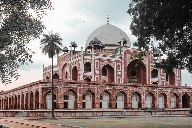 Private Old and New Delhi Full-Day Guided Tour - Who Should Book This Tour?