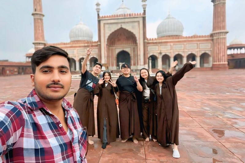 Private Old and New Delhi Full or Half-Day Guided Tour by Car - A private car makes a big city easier to tackle