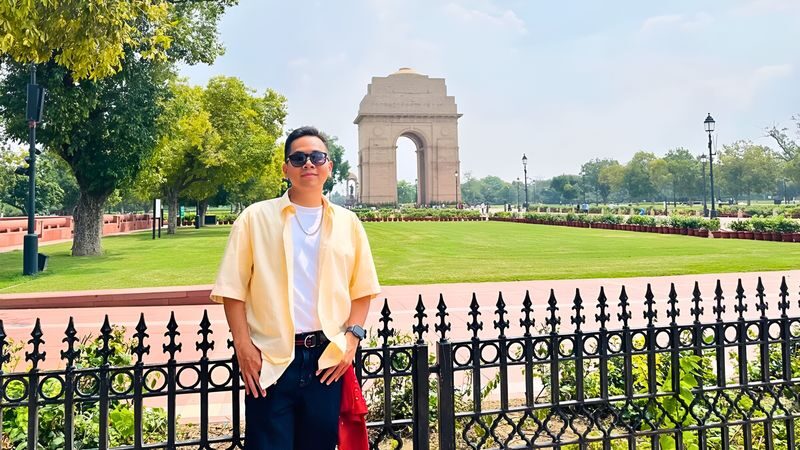 Private Old and New Delhi Full or Half-Day Guided Tour by Car - New Delhi’s grand monuments and broad avenues