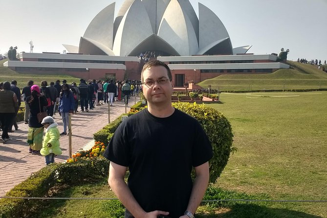 Private Old and New Delhi Tour in 8 Hours With Entrances and Lunch - Tour Pricing and Booking Details