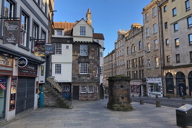 Private Old Edinburgh Private Walking Tour - Tour Overview and Highlights