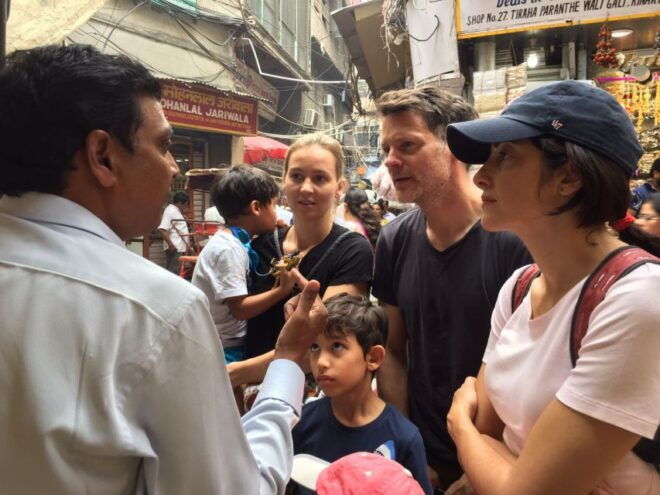 Private Old & New Delhi Tour With Monument Ticket and Lunch - Itinerary