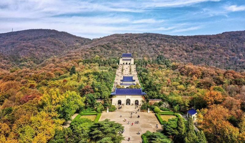 Private one-day tour of Niushou Mountain, Meiling Palace in Nanjing - Niushou Mountain’s Buddhist architecture