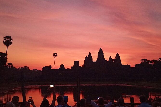 Private One Day Tour With Sunrise at Angkor Wat - Tour Inclusions