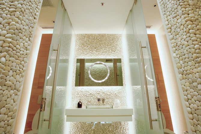 Private One-Hour Body Massage at SPA by Le Meridien 2023 - Bangkok - Massage Traditions and Techniques