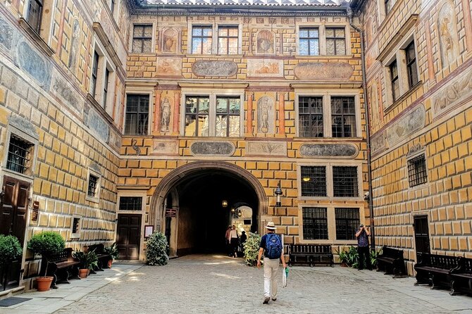 Private One Way Sightseeing Transfer From Vienna to Prague via Cesky Krumlov - Additional Information