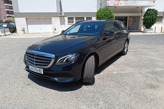 Private One-Way Transfer Between Lisbon and Cascais - Location and Services Included