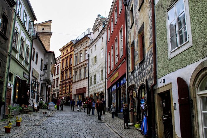 Private One Way Transfer From Cesky Krumlov to Vienna - Fully Air-Conditioned Minivan