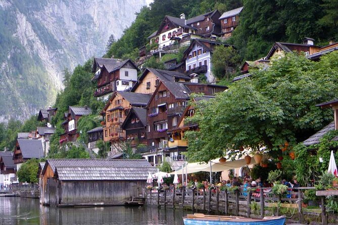 Private One Way Transfer From Hallstatt to Prague - Good To Know