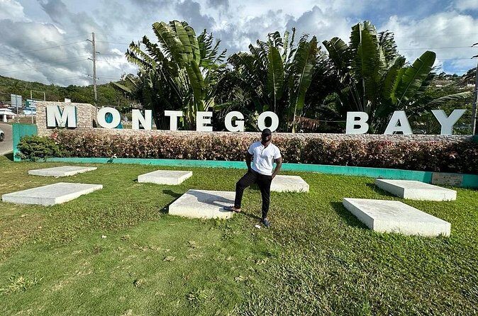 Private One Way Transfer from MBJ Airport to Montego bay Hotels - Real-World Insights from Reviews