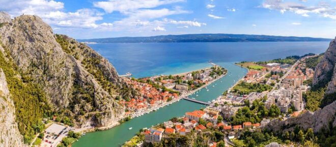 Private One Way Transfer From Split or Split Airport to Omiš - Booking Flexibility and Cancellation
