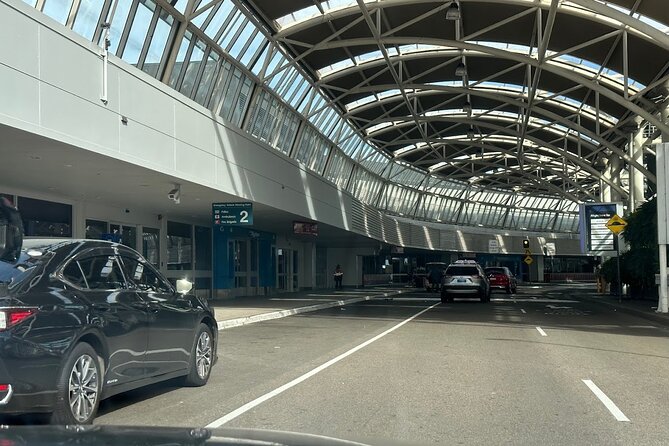 Private One Way Transfer From/To Sydney Airport or CBD Hotel - Transportation Options