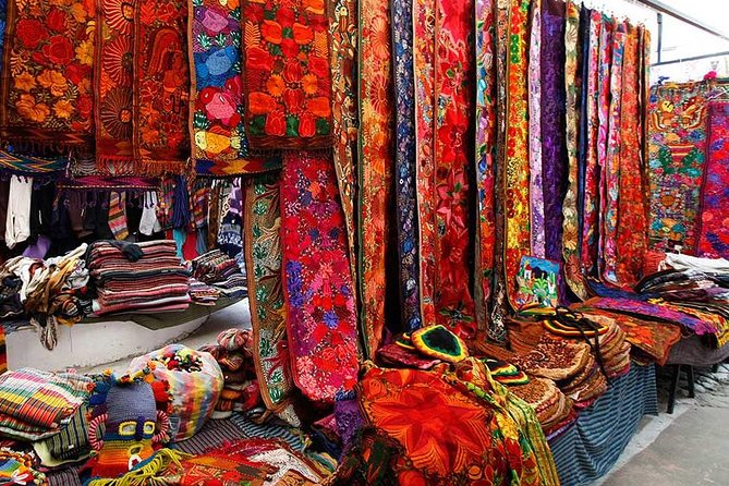 Private Otavalo and Cotacachi Day Trip From Quito - Meeting Point and Pickup