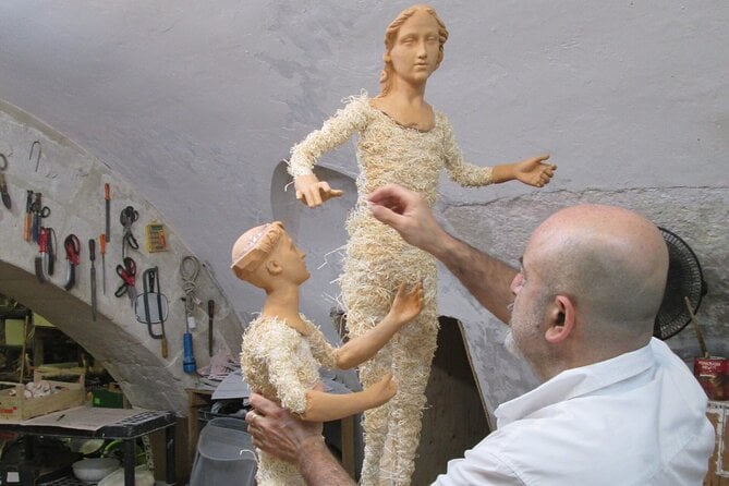Private Papier-mâché Workshop in Lecce - Operating Hours and Availability
