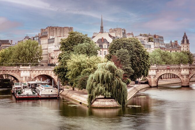 Private Paris Beginners Walk With Photos, Must-Sees, Gems, Tips - The Sum Up