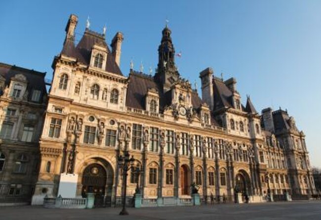 Private Paris Guided Tour by Classic 1970 Mercedes S Class - Tour Experience
