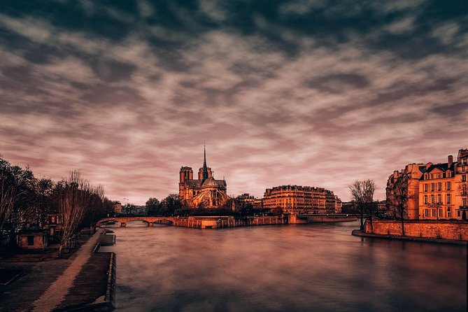 Private Paris Night Tour - With Magic City Lights and Local Vibes - Expert Tour Guide