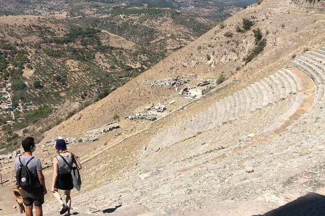 Private Pergamon Day Trip From Istanbul With Flights - Exploring the Ancient Ruins of Pergamon