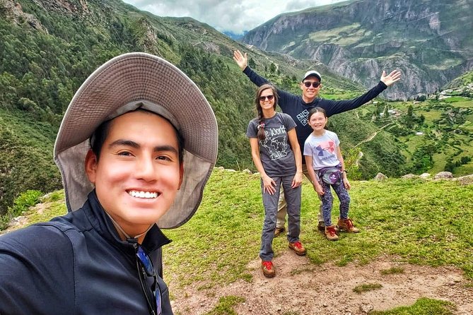 Private Perolniyoc Waterfall and Raqaypata Trek From Cusco - Discovering the Naupa Iglesia Temple