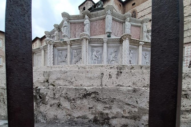Private Perugia Walking Tour With Official Guide - Visitors Reviews and Viator Information
