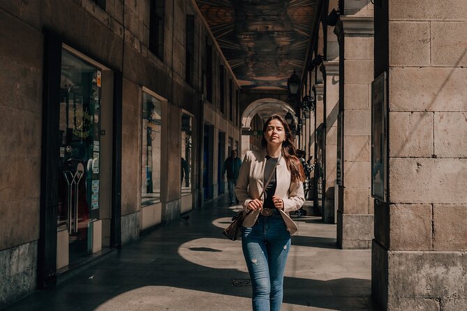 Private Photo Session in Bilbao, a Travel Memory - How Many Edited Photos Are Included?
