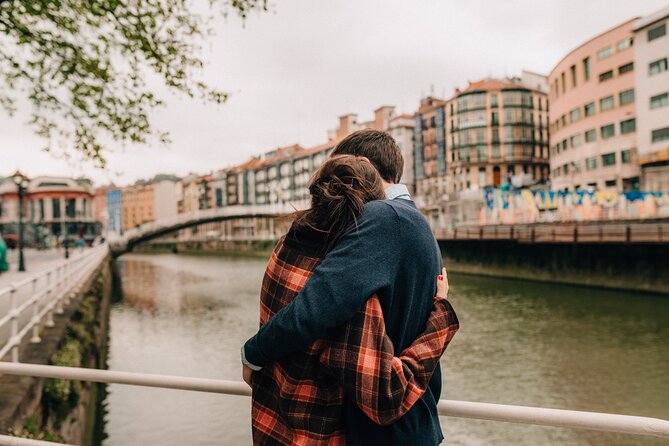 Private Photo Session in Bilbao, a Travel Memory - Meeting and Pickup Details